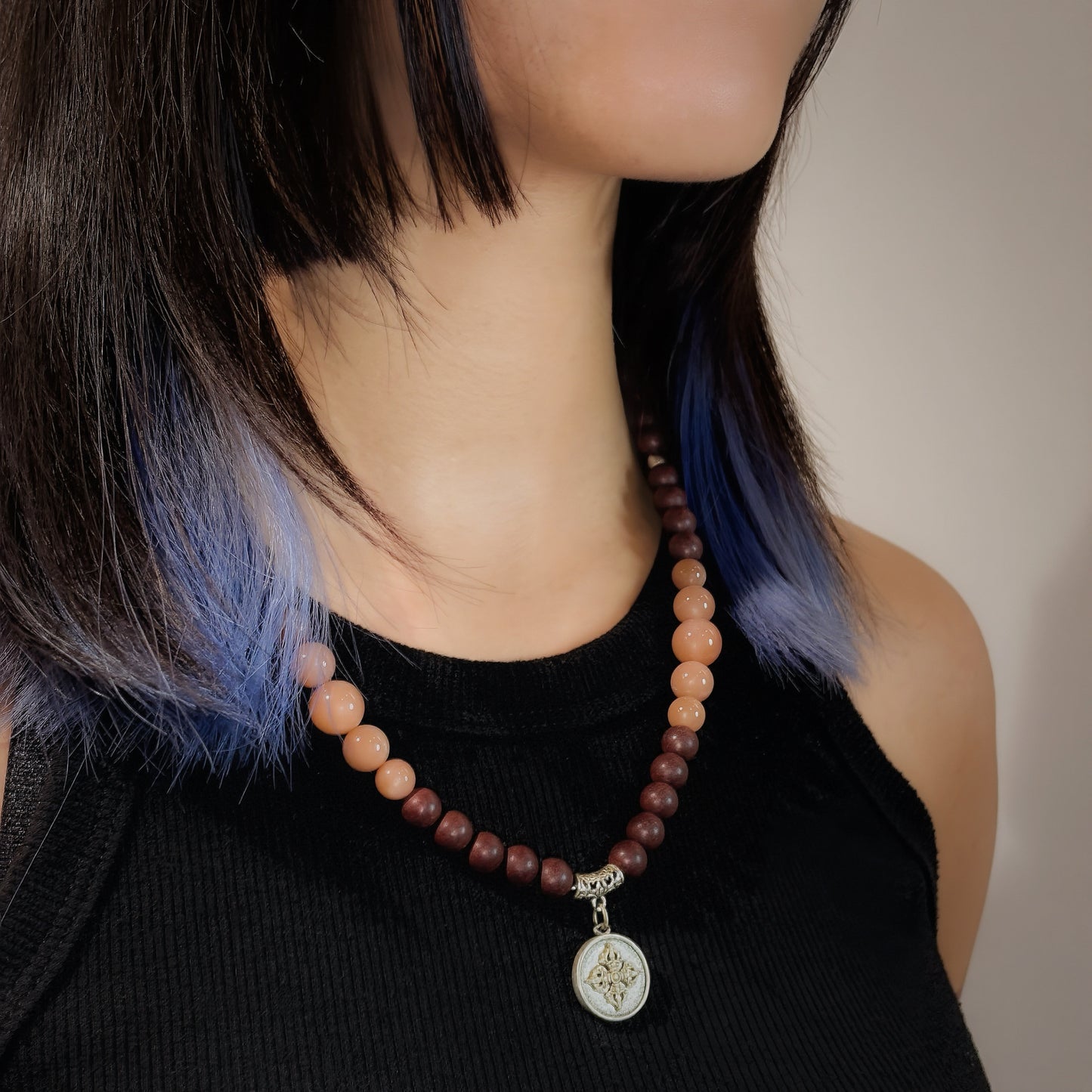 Coconut Milk Aroma Necklace | Under the Night’s Embrace