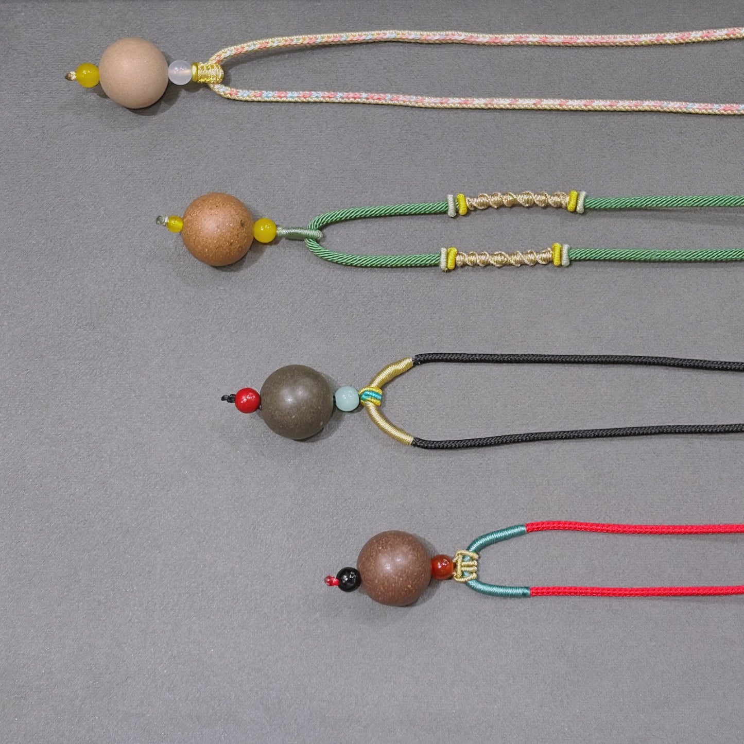Gentle Herbal Aroma Necklace | True Love